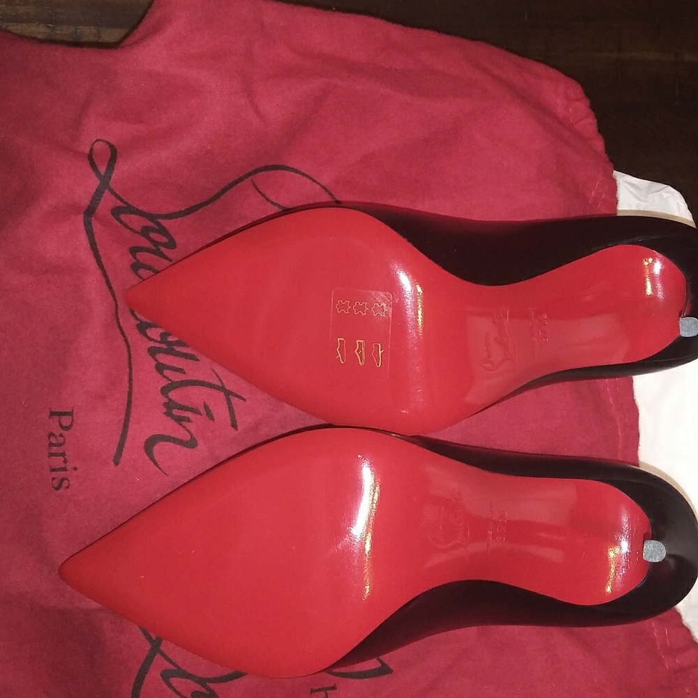 Shoes - Picture 5 of 8
